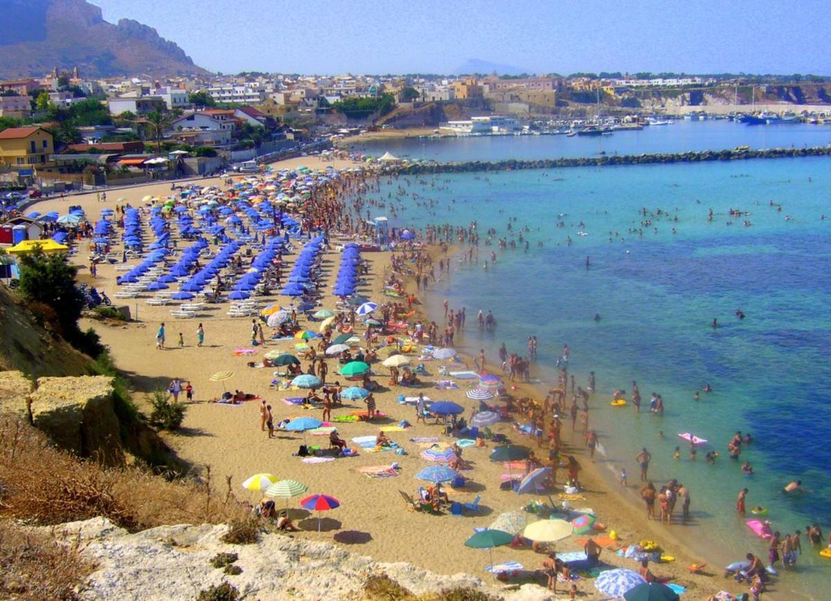 Appartamento Le Onde Terrasini Exterior photo